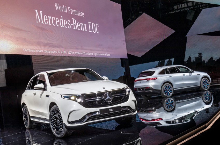  Ve Mercedes-Benz EQC sahnede