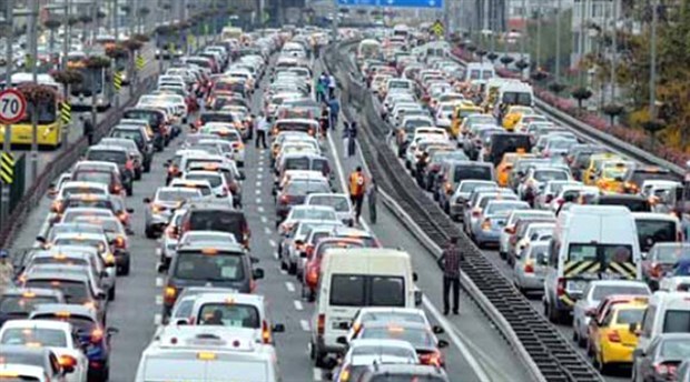  23 milyon araç yollarda!