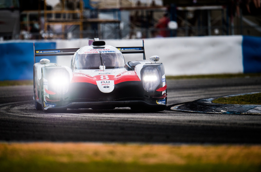  Toyota, 1000 millik Sebring Yarışı’nı kazanarak farkı açtı