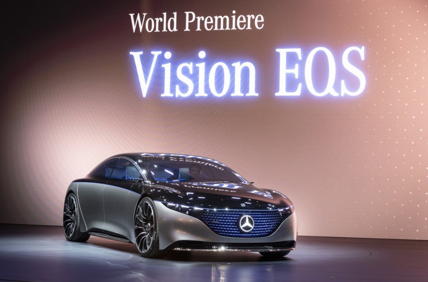  Mercedes-Benz emisyonsuz geleceği kovalıyor