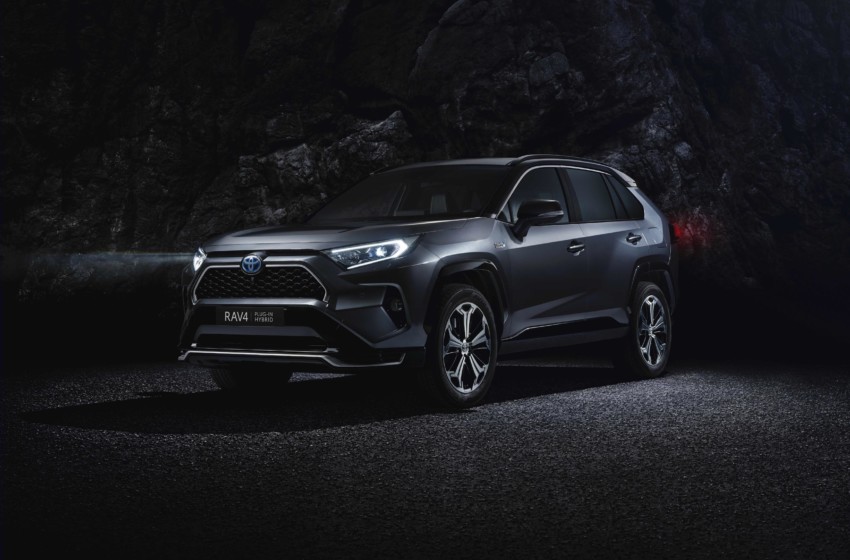  Plug-in Hybrid RAV4 tanıtıldı