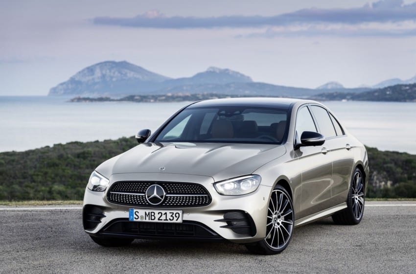  Mercedes-Benz yeni E Serisi’ni internetten tanıttı
