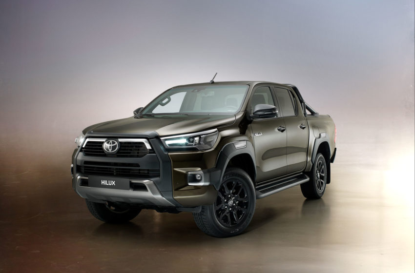  Toyota Hi-Lux güncellendi