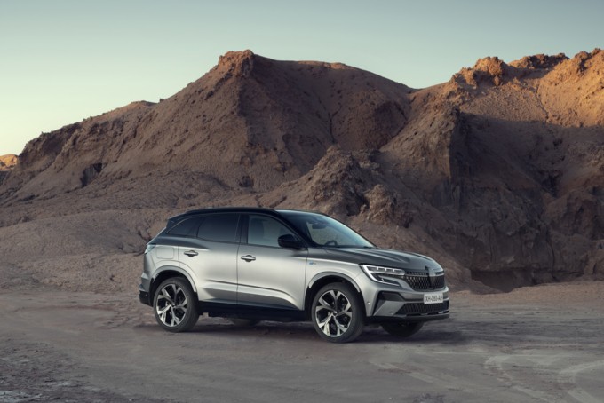  Renault Austral’ın örtüsünü kaldırdı