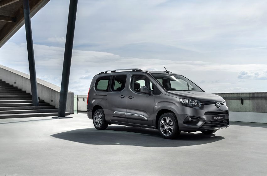  Toyota’nın hafif ticari rekorları sürüyor       