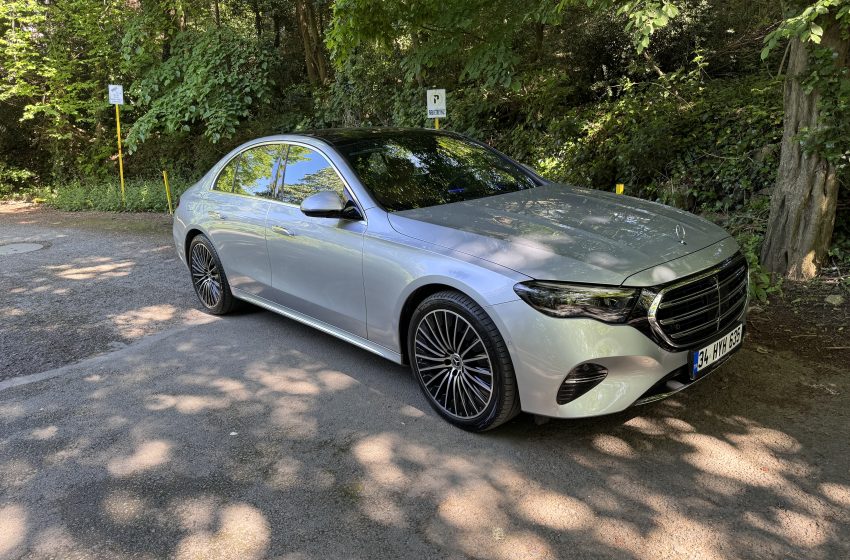  Mercedes-Benz E180 Edition 1