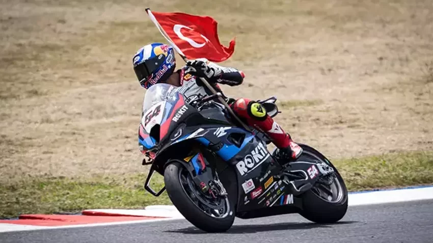 Razgatlıoğlu 2024 Dünya Superbike şampiyonu!