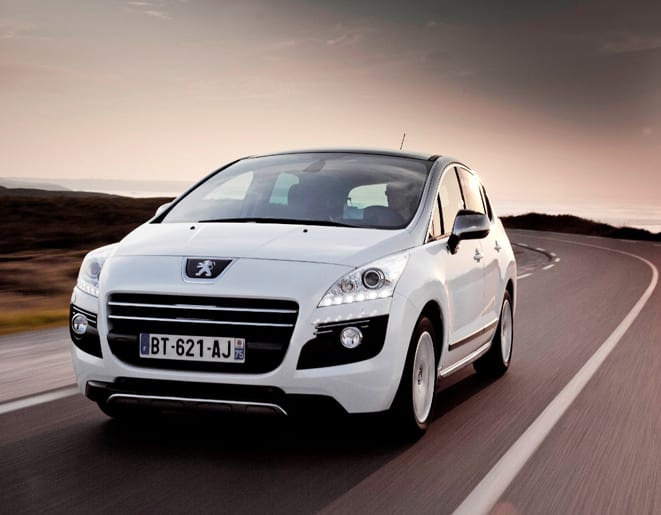  Peugeot HYbrid4’e Altın Direksiyon ödülü