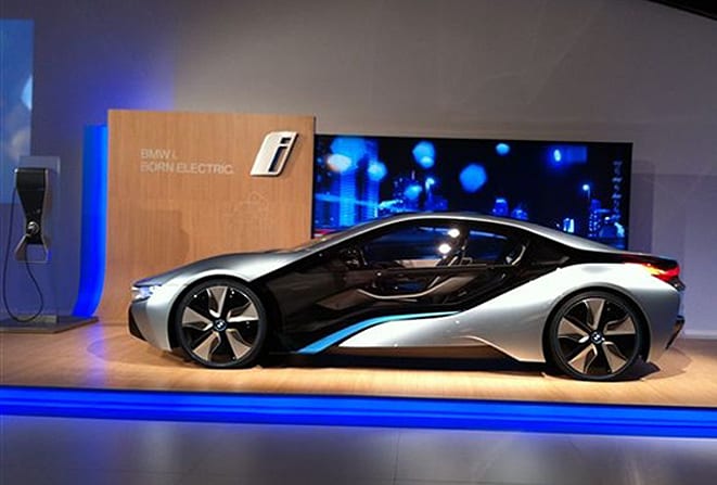  VIDEO BMW i8