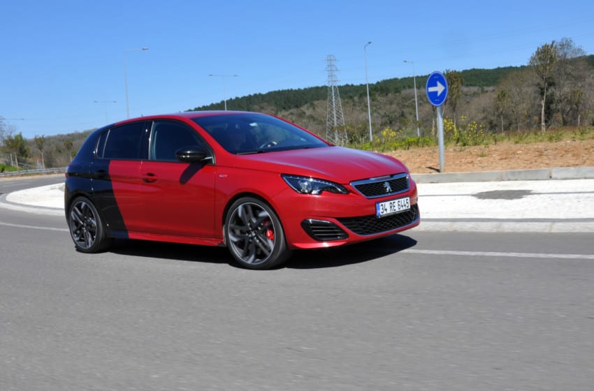 Peugeot 308 GTI THP 1.6 by Peugeot Sport