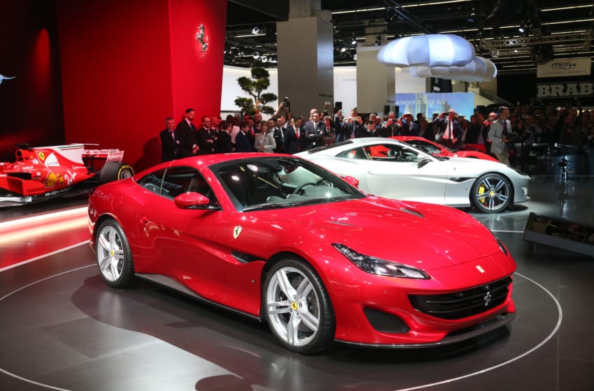  Ferrari Portofino’yu sergiliyor