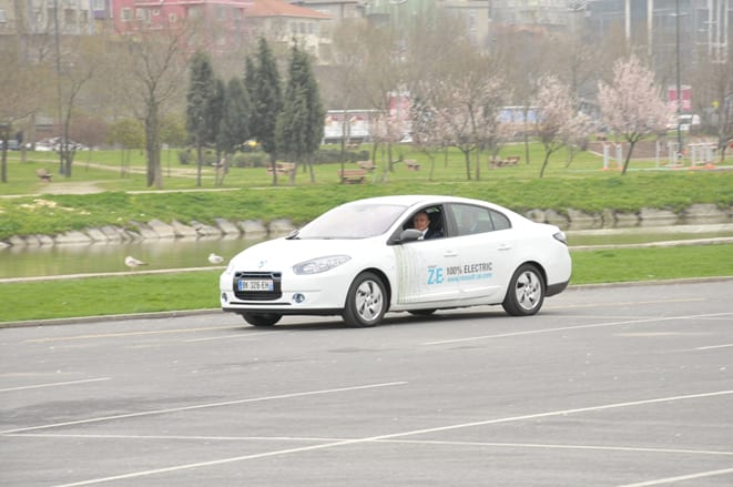  Elektrikli Renault’lar İstanbul yollarında