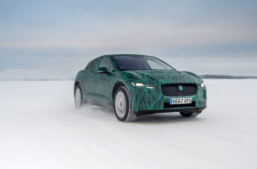  I-Pace’i bir de karda görün!