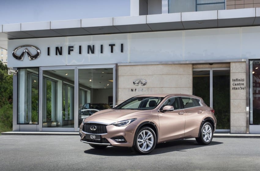  Infiniti Q30 kompakt crossover satışa çıktı