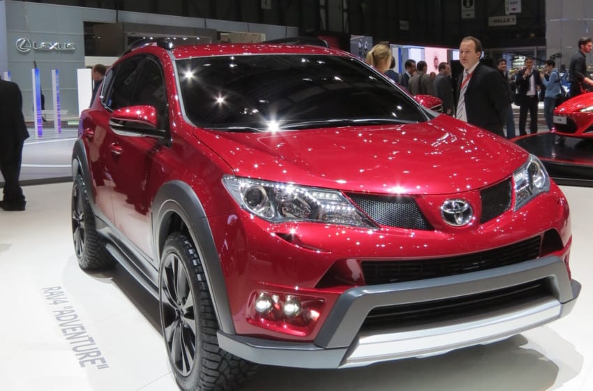  Toyota’dan 3 dünya 1 Avrupa prömiyeri