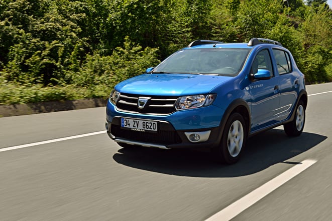  Otomatik vitesli Sandero Stepway satışa sunuldu