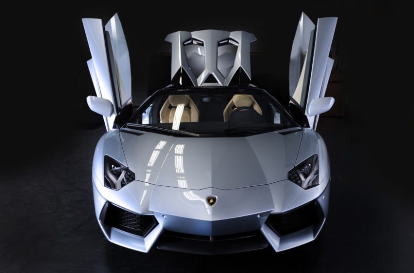  İşte Lamborghini Avendator LP 700-4 Roadster