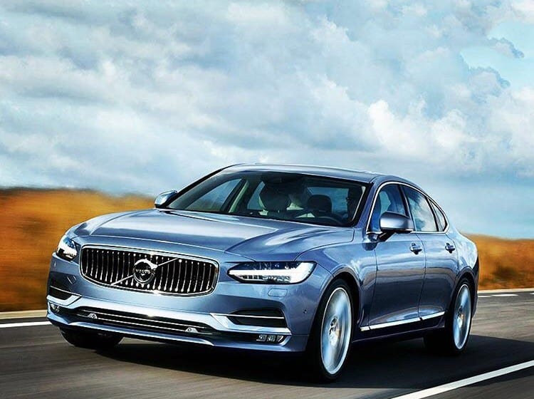  Ve Volvo üst sınıfa geri döndü